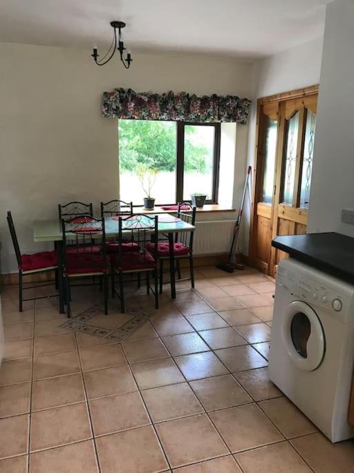 Castlegregory-Seaside 2 Bedroomed Cottage Экстерьер фото