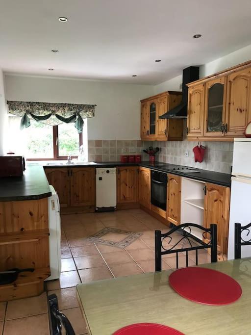 Castlegregory-Seaside 2 Bedroomed Cottage Экстерьер фото